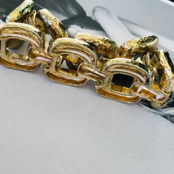 Gold Chain Link Adjustable Bracelet - Picture 3 of 3